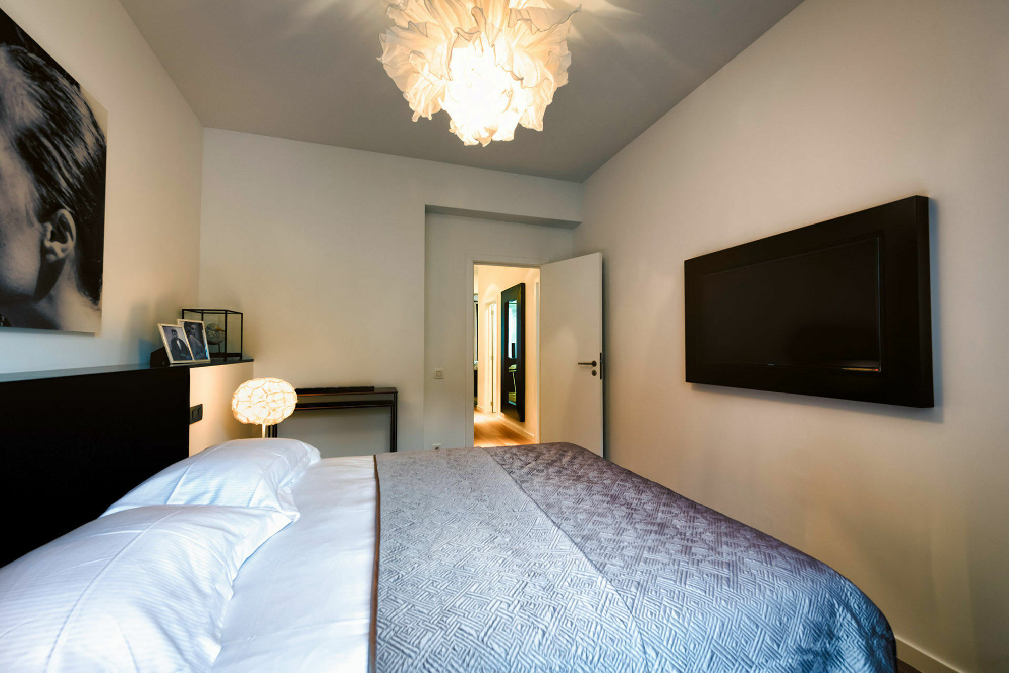 Charles Home - Grand Place Aparthotel Брюссель Екстер'єр фото