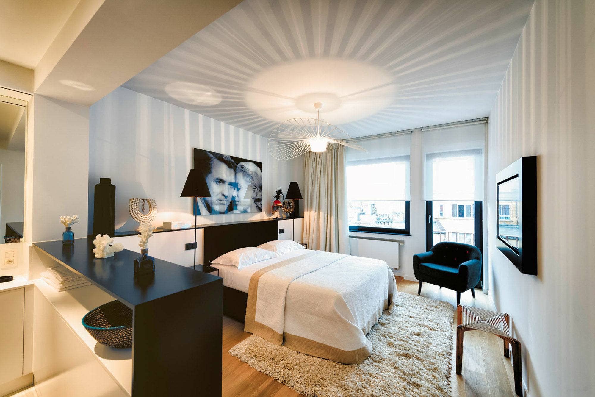 Charles Home - Grand Place Aparthotel Брюссель Екстер'єр фото
