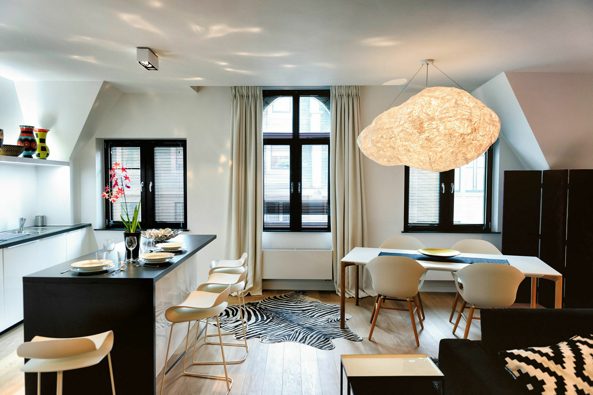 Charles Home - Grand Place Aparthotel Брюссель Екстер'єр фото